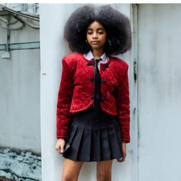 Black Pleated Mini Skirt - NEW - Picture 4 of 4